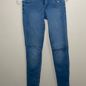 Womens size 0 skinny jeans